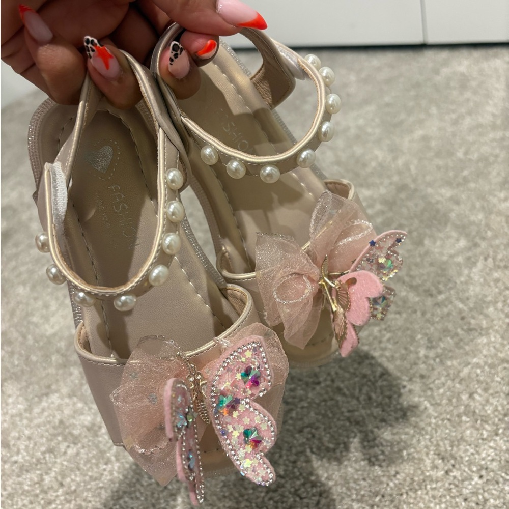 SHEIN Pink Pearl-Trim Butterfly Dress Sandals for Kids